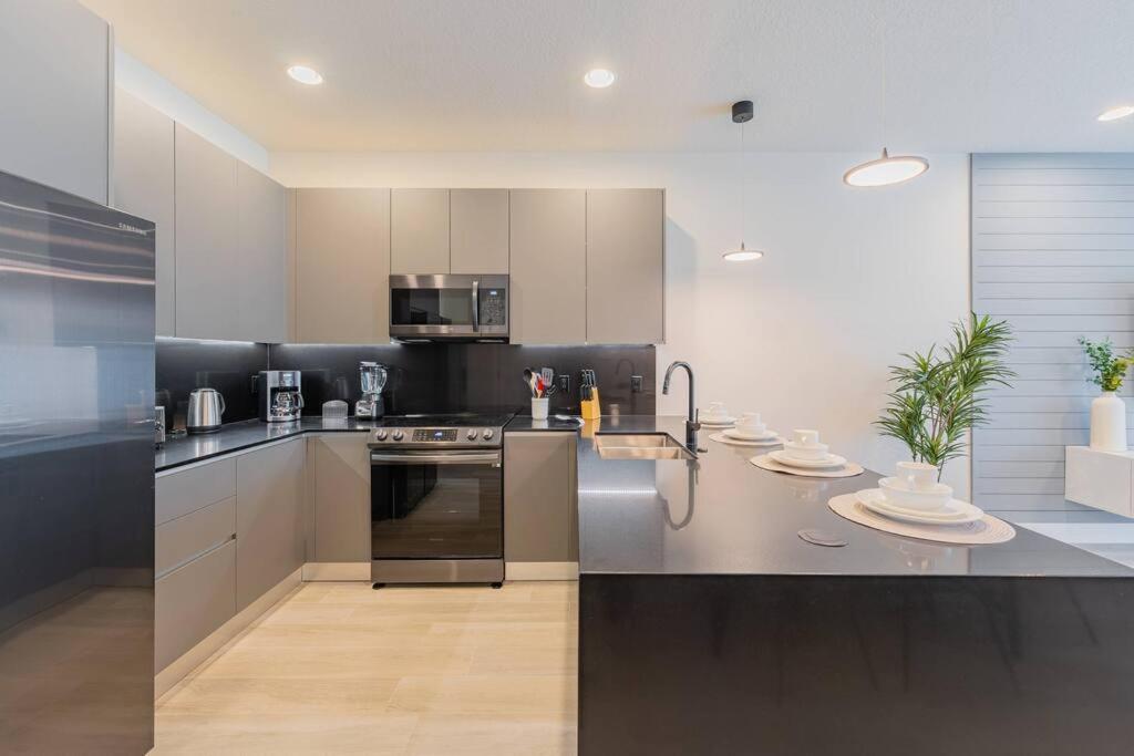 Villa **Brand New** Luxurious Decor Townhouse With Private Pool Hit17145 à Orlando Extérieur photo