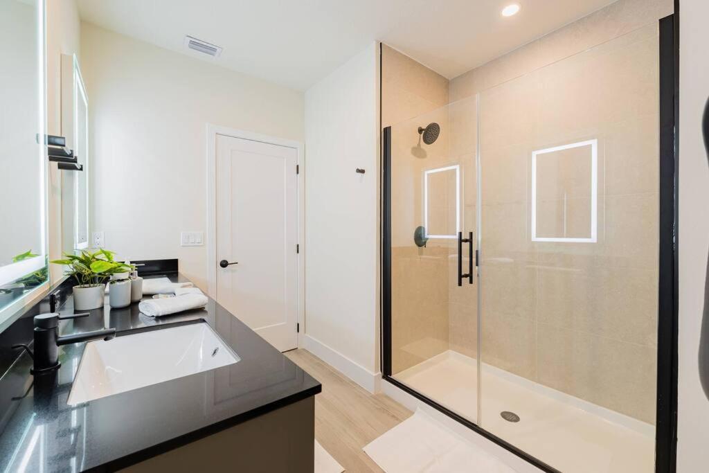 Villa **Brand New** Luxurious Decor Townhouse With Private Pool Hit17145 à Orlando Extérieur photo